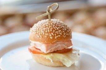 САДко Сatering Мини-бургер на выбор
