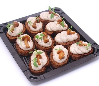 Ministerstvo Catering Company Брускетты с грибным муссом