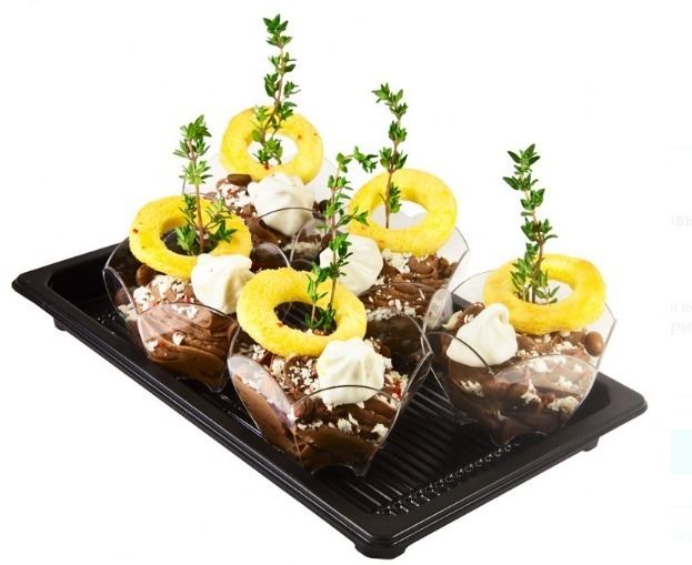 Ministerstvo Catering Company Шоколадный мусс с розовым перцем