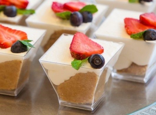 САДко Сatering Чизкейк с ягодами