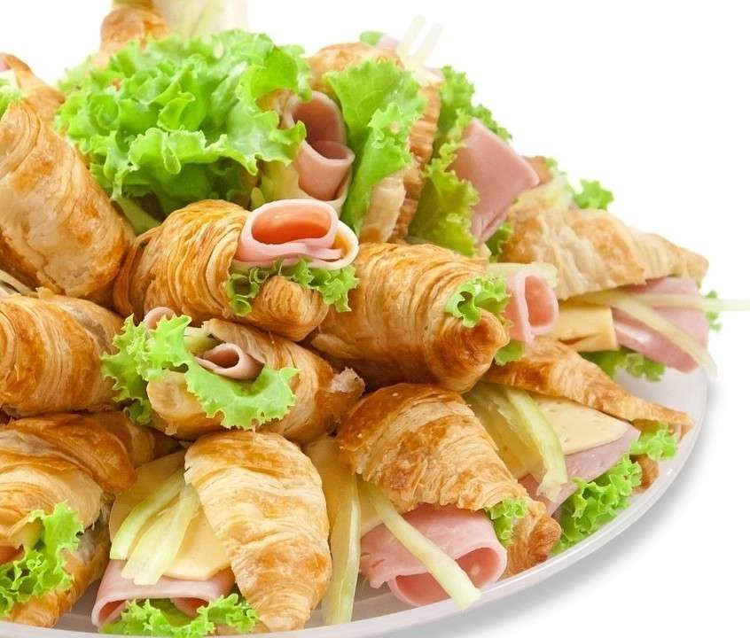 Блинчики с сосиской и сыром