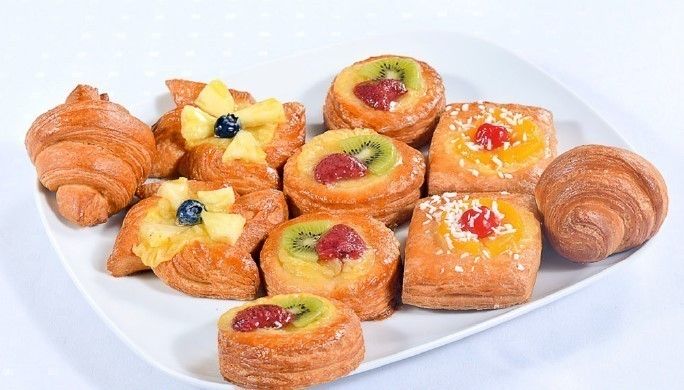 Cote Catering Блюдо со свежей французской выпечкой