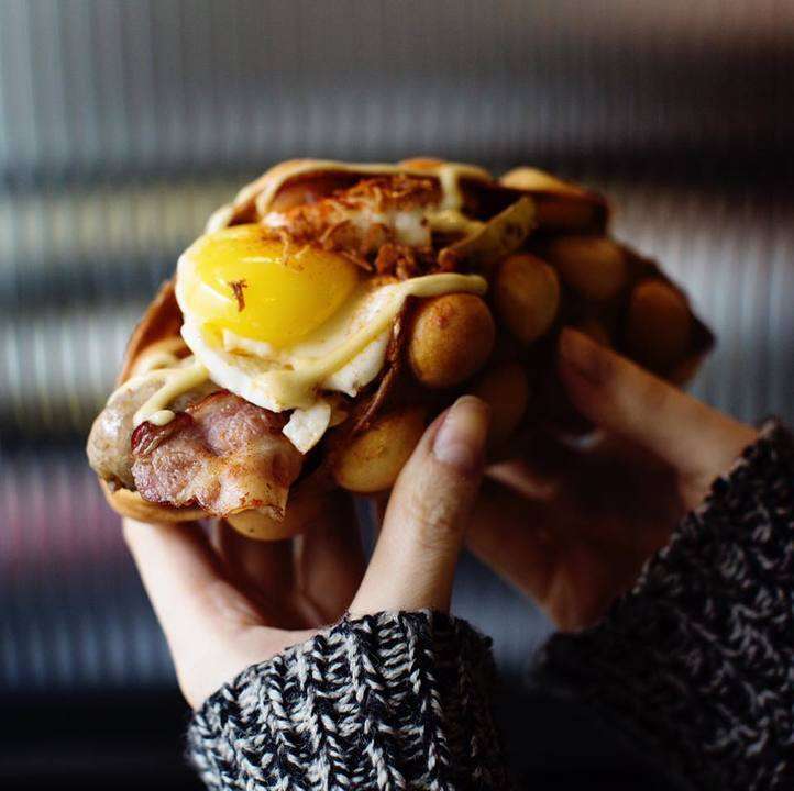 SOS.Cafe Egg Dog