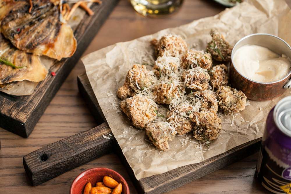Craft Kitchen Шампиньоны в сухарях с соусом айоли