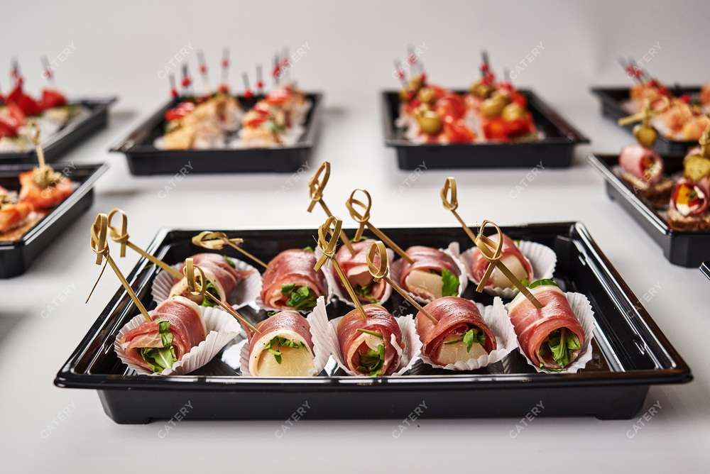 Tasty Catering Прошутто со сладкой грушей