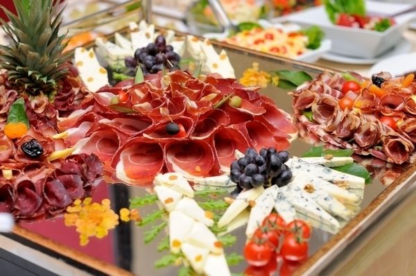Ministerstvo Catering Company Премиум канапе и закуски на 10—15 персон