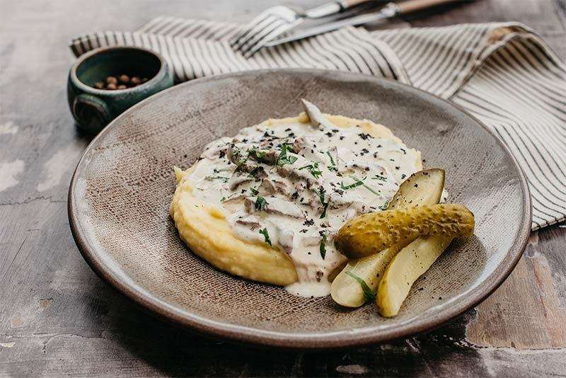 Craft Kitchen Бефстроганов с картофельным пюре