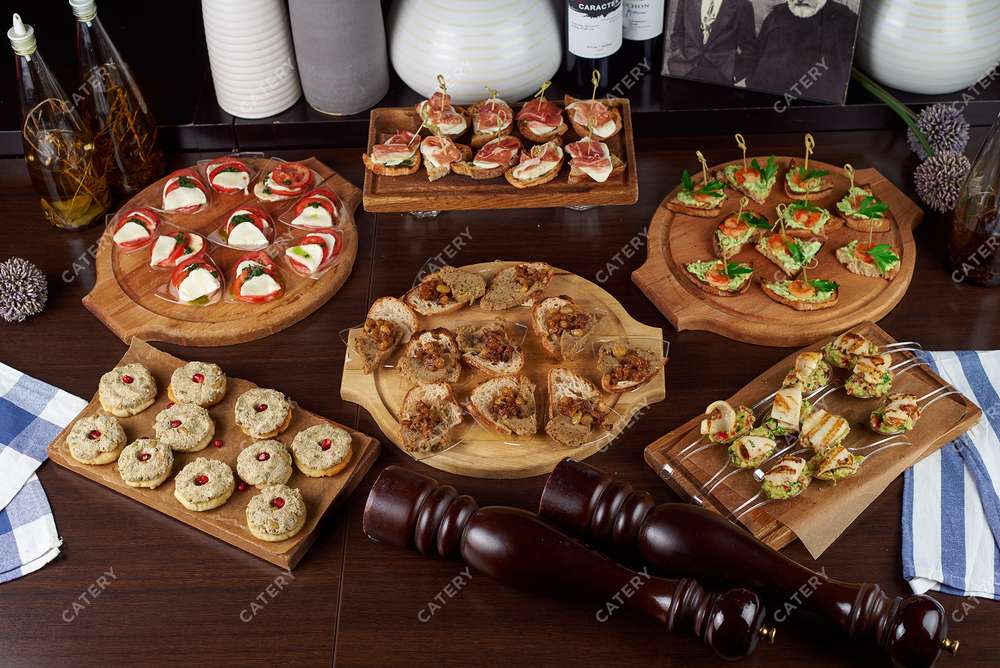 Semplice Catering Фуршетный сет «Для друзей»
