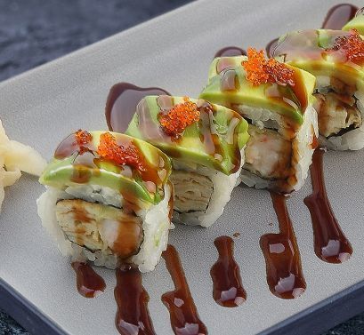 Sticks Sushi Bar Ролл с авокадо и темпурной креветкой